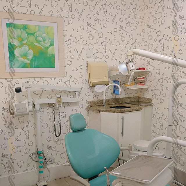 طراحی و استفاده از کاغذ دیواری در بیمارستان‌ها و مراکز درمانی